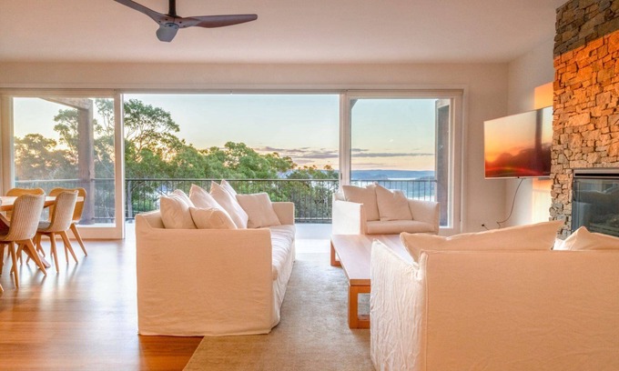Palm Beach House | Kingfisher Palm Beach - leave all your stress behind