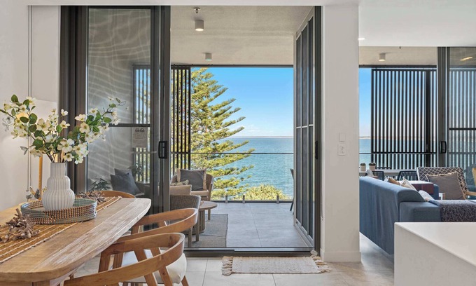 Kings Beach Apartment | Kings Beach Oceanfront Oasis