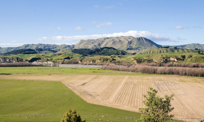 Poukawa House | Kiritea TukiTuki Lookout - Havelock North Home