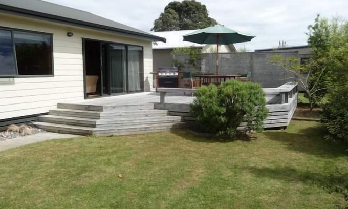 Whangamata House | Kiwi Bach - Whangamata