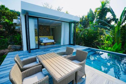 Ganh Dau Hotel | Kiwuki Luxury Villa
