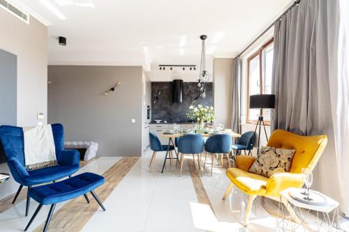 Stare Miasto Apartment | Kleparz Skyline Apartment - LoftAffair