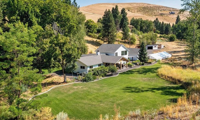 Walla Walla Other | Klicker Mountain Homestead