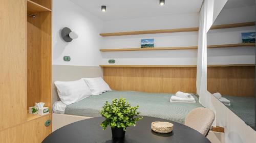 Pradnik Bialy Apartment | Kluczborska Chic Studio by BookingHost