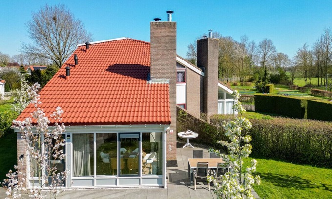 Zwiggelte House | Kluud | Prachtige woning met Sauna en Open Haard