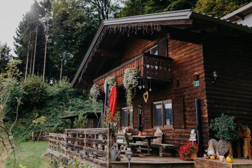 Sattendorf House | Knusperhäuschen