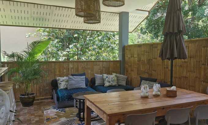 Hua Thanon House | Koh samui lamai beach very quiet 2-bedroom bungalow with large shared pool