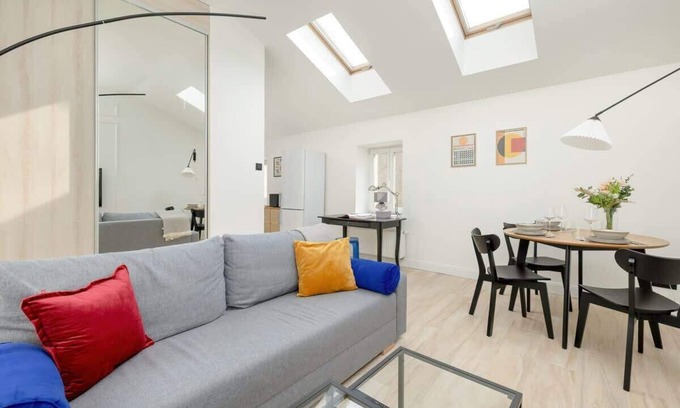 Poznan City Center Apartment | Kopernika 10 | Well Equipped Apartment | WiFi
