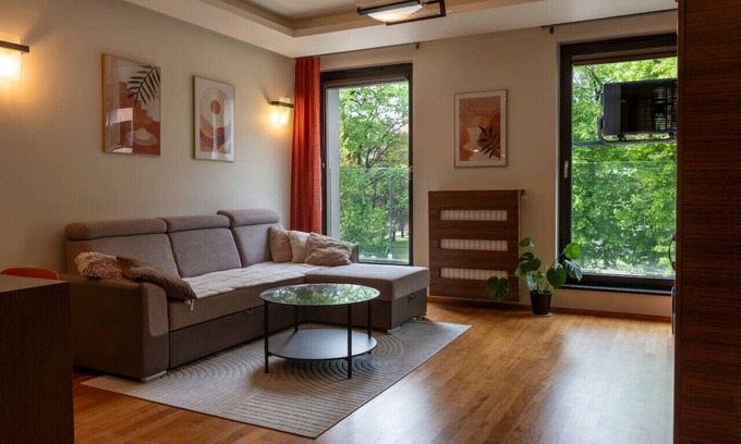 Warszawskie Apartment | Kraków Główny Apartment - Parking, Workspace - by Rentujemy