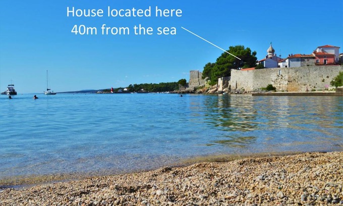 Krk House | KrkTownhouse - 40m from the sea
