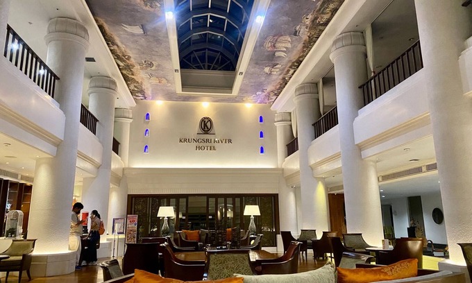 Samphao Lom Hotel | Krungsri River Hotel