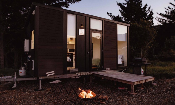 Kuaotunu House | Kuaotunu Cabin 2 by Tiny Away