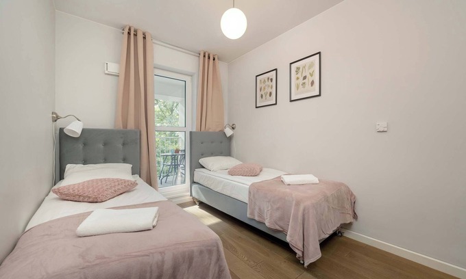 Krzyki Apartment | Kukuczki 7 Stylowy Apartament we Wroclawiu by Noclegi Renters