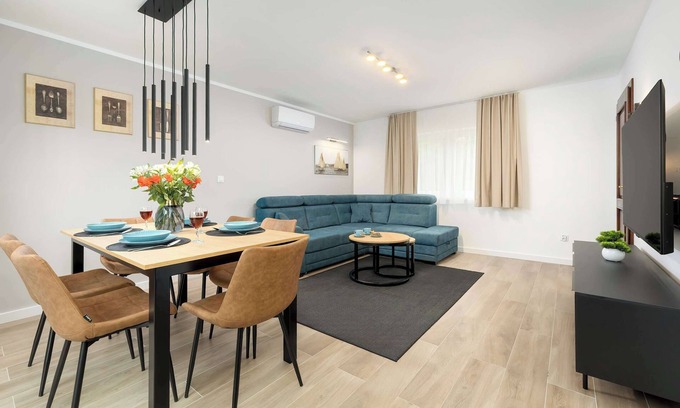 gmina Wolin House | Kurnik House | Three-Bedroom House | 9 People | Sauna & Jacuzzi