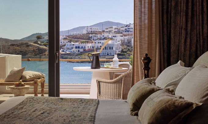 Loutra Hotel | Kythnos Bay Hotel