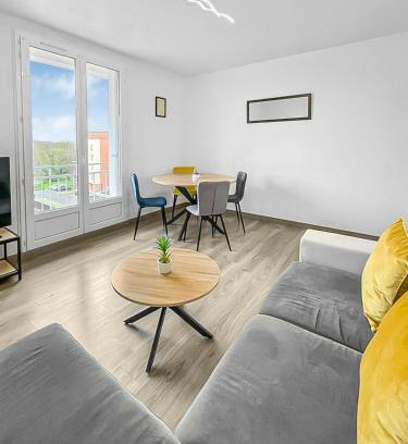 Miroir - Batignolles Apartment | L'Échappée du Mans