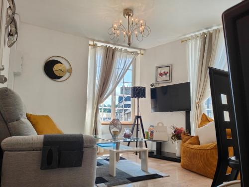 Villedieu-les-Poeles Apartment | L'Écrin Appart