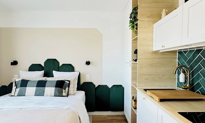 Sablon Apartment | L'Émeraude - Comfortable studio + private parking