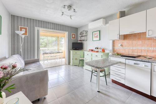 Six-Fours-les-Plages Apartment | L'Alisier - climatisé à 5 min de la plage