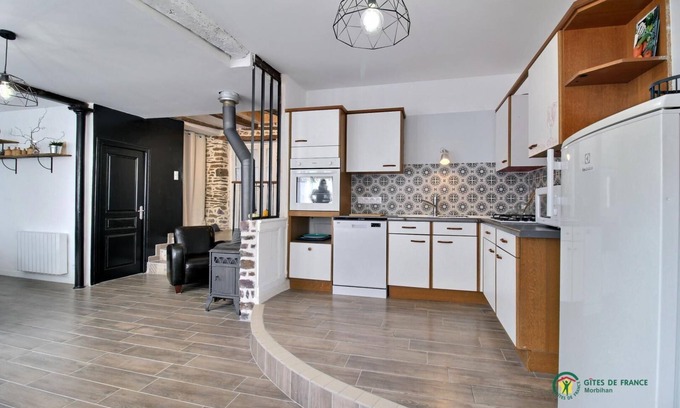 Mauron House | L'Ancien Bistrot - MAURON