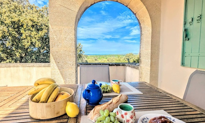 Castillon-du-Gard House | L'Archi - Calm & charm at the Pont du Gard