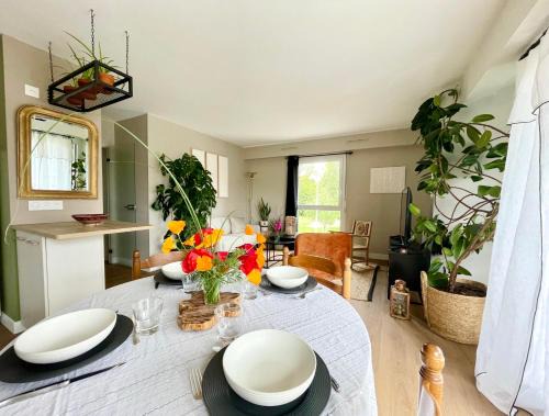Vannes Apartment | L'Artistik - Appartement 5 min à pied du port et parking privé