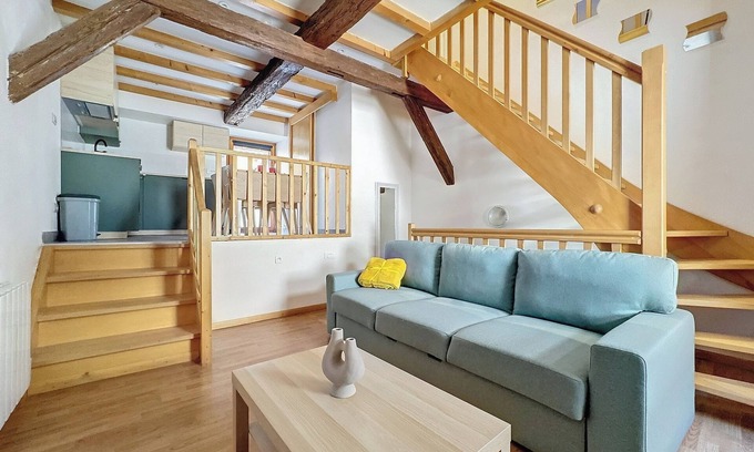 Eguisheim Apartment | L'Atypique d'Eguisheim, Gîte L'Atypique, comfort and originality, historic center of Eguisheim