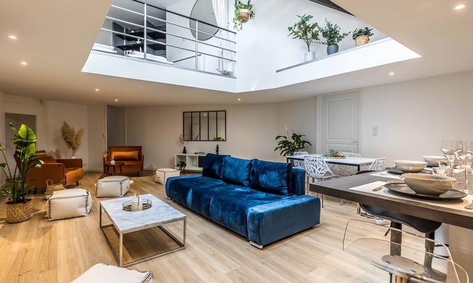 Nord - Gare Apartment | L' Atypique - The LOFT in Le Mans Hyper Centre/100m from the train station