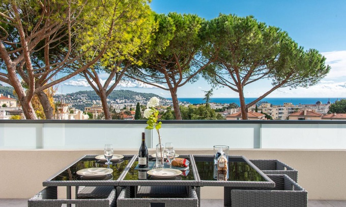 Nice Apartment | L'Elégance