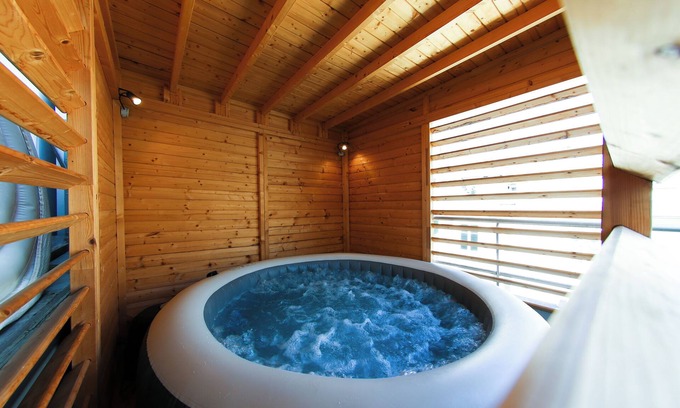 Les Halles Hotel | L'Empire Paris