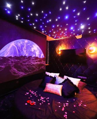 Laon Apartment | L Escapade Love Room
