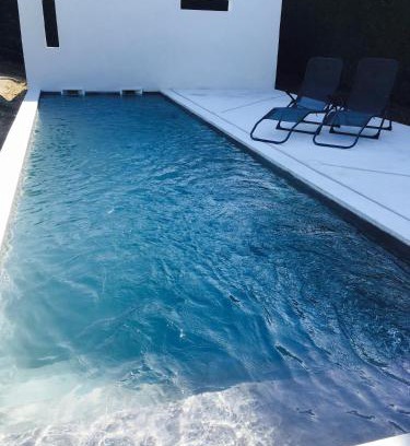 Suze-la-Rousse House | L'Esperluette