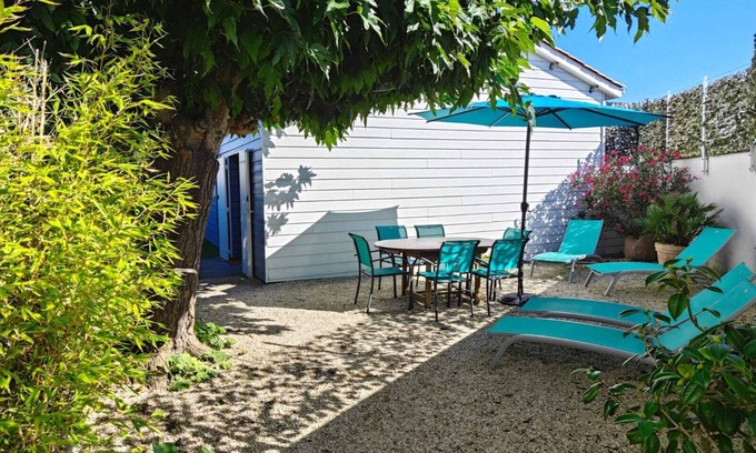 Saint-Palais-sur-Mer House | L'Estivale, house with garden 300 meters from the beach