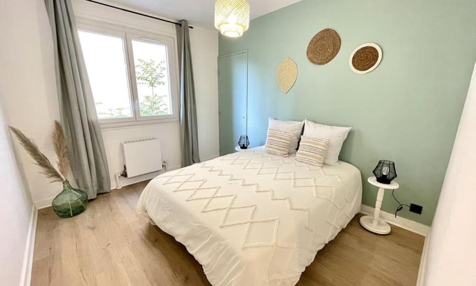 Roanne Apartment | L'Instant Présent - Calme & Élégant proche gare