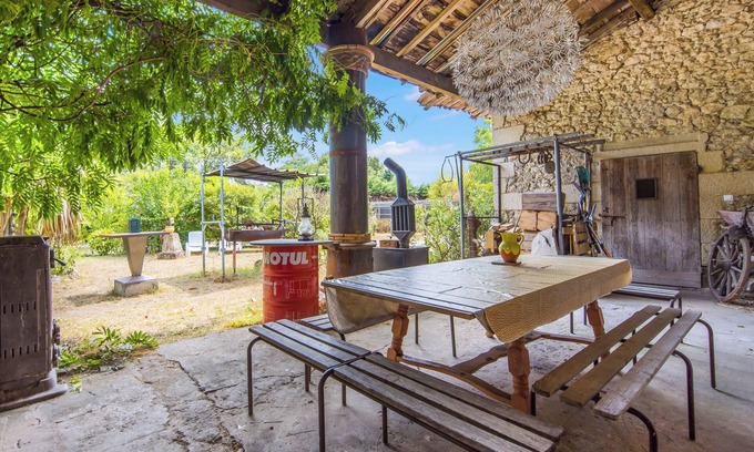 Noaillan Bed & Breakfast | L’Orée de Lansot – Attic Room in a Peaceful and Green Setting