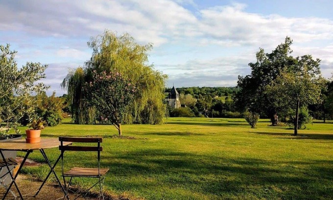 Bonneville-la-Louvet Bed & Breakfast | L'Orchard. Bed & Breakfast in the Pays d'Auge, Normandy