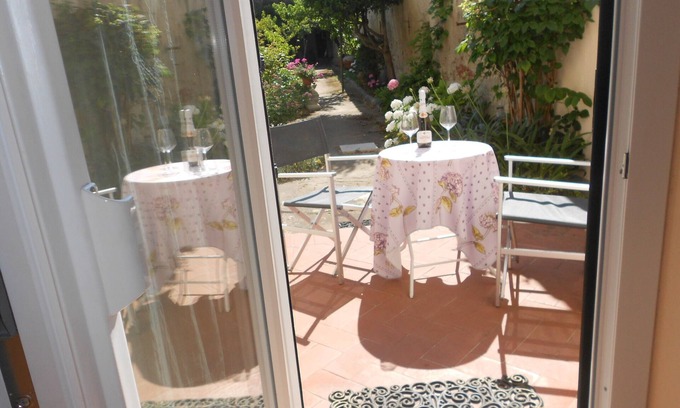 Pisa City Centre Apartment | L’ Orto di Sant’Andrea - Historic centre- Peaceful and speedy wi-fi -