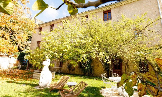 Moustiers-Sainte-Marie Hotel | La Bastide du Paradou