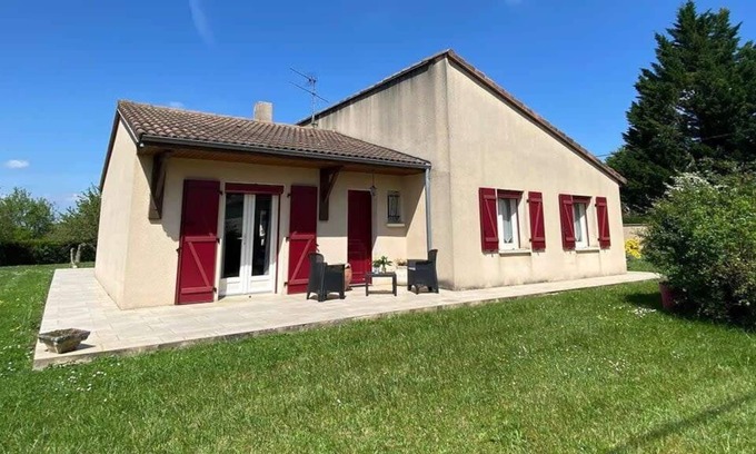 Saint-Benoit House | La Braudière, cozy and warm house 5 min CHU