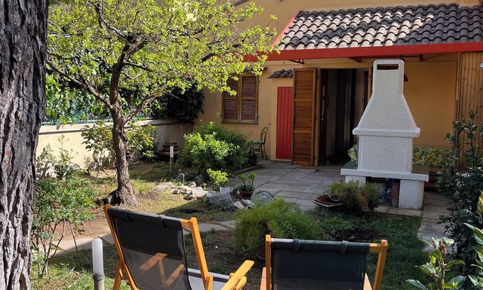 Sirolo House | La Buganvilla: a cozy cottage with garden near the center of Sirolo