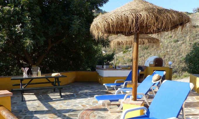 Almunecar Villa | La Cabaña Tranquila, safe rural villa retreat overlooking the blue Mediterranean