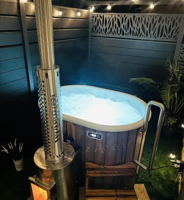 Saint-Laurent-dAndenay House | La Cachette du Domaine du Moulin avec son spa privé en option