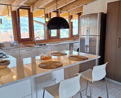 Laveno Apartment | La casa del artista