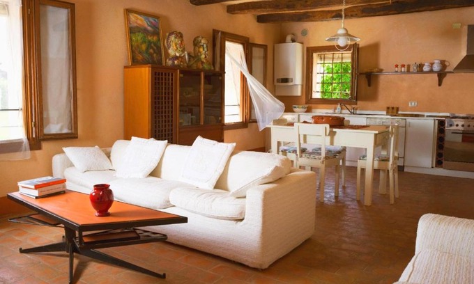 Castelcucco Apartment | La Casa di Laura