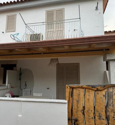 San Teodoro City Centre House | La casetta bianca in centro