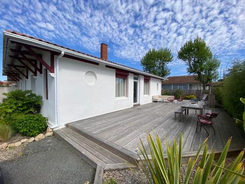 Ares House | La Casita
