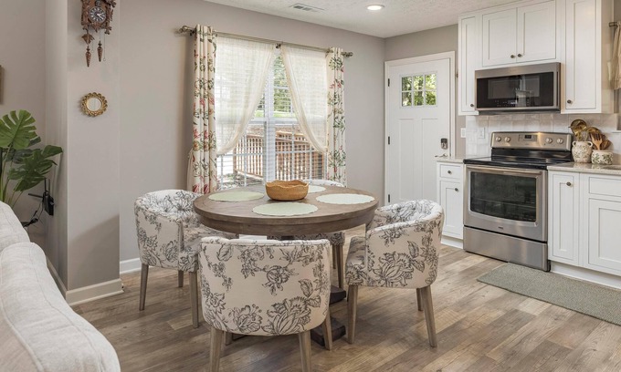 Collegedale House | La Casita- Trailside Retreat in Collegedale