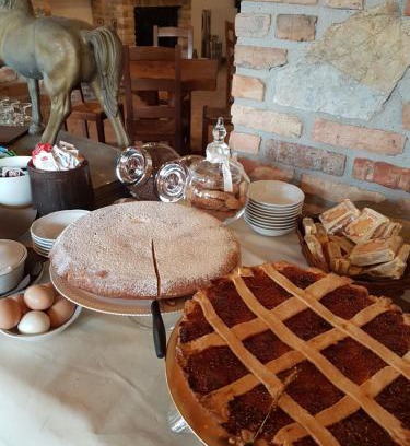 Monguzzo House | La Cavallina azienda agrituristica