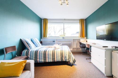 Saint - Michel Apartment | La chambre des secrets/parking/wifi