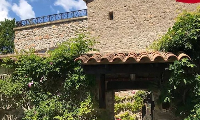 Molieres-sur-Ceze Apartment | La Cigale - in former vineyard, nature park, vacation apartment for 2 people